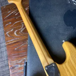 1975 STRATOCASTER MAPLE