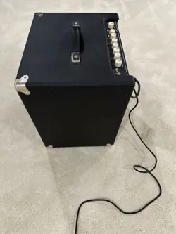 FENDER RUMBLE 100 1X12 100W BASS COMBO AMP