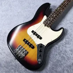 FENDER HIGHWAY ONE JAZZ BASS USED ALDER BODY 3 COLOR SUNBURST W/SOFT CASE