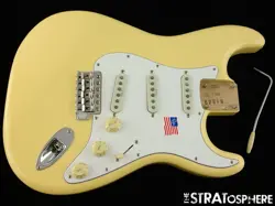 YJM STRATOCASTER