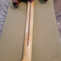 SET NECK CUSTOM
