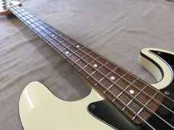 FENDER JAPAN AJB (2000S)