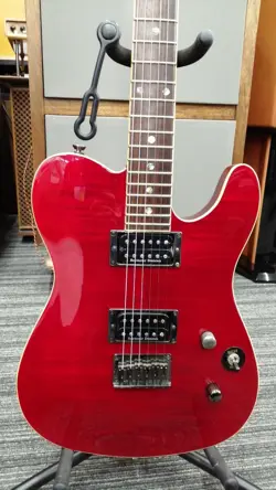 FENDER TELECASTER ELECTRIC GUITAR