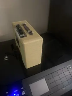 FENDER 57 TWIN-AMP 1 WATT GUITAR AMP