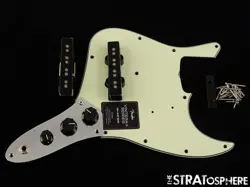 PICKGUARD PICKUPS JAZZ