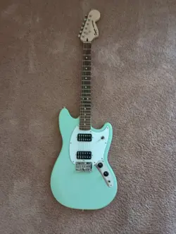 SQUIER MUSTANG 