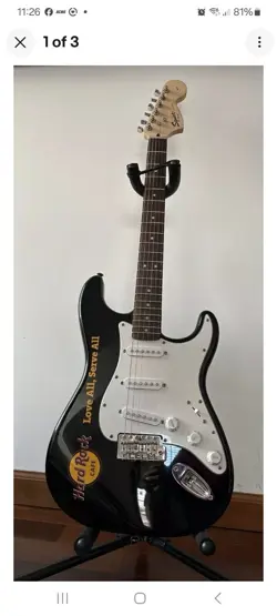 GUITAR COLLECTIBLE
