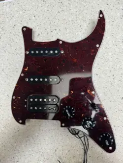 PRE-WIRED 11-HOLE PICKGUARD