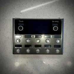 FENDER TONE MASTER PRO MULTI-EFFECTS
