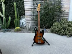 FENDER JACO PASTORIUS JAZZ BASS, FRETLESS - 3-COLOR SUNBURST
