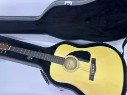 FENDER CD-60 DREADNOUGHT ACOUSTIC GUITAR WITH CASE - NATURAL