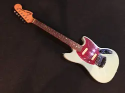 ELECTRIC GUITAR FENDER MG-69 DBL/R VINTAGE WHITE MUSTANG CRAFTED IN JAPAN