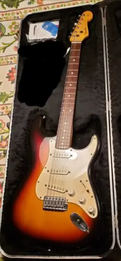 FENDER STRATOCASTER MADE IN JAPAN