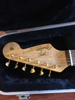 LENNY KRAVITZ OWNED FENDER CUSTOM SHOP STRATOCASTER BLUE SPARKLE SERIAL #117