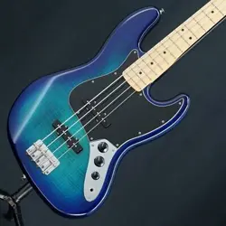 FENDER PLAYER JAZZ BASS PLUS TOP