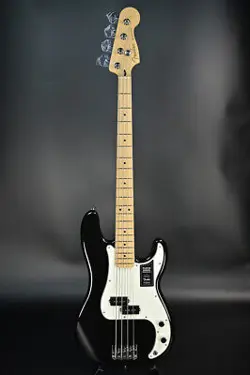 FENDER PLAYER SERIES PRECISION BASS BLACK MAPLE