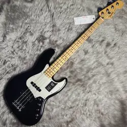 FENDER PLAYER JAZZ BASS  MAPLE FINGERBOARD  BLACK