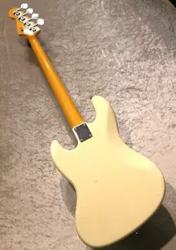 -OLYMPIC WHITE- EQUIPPED