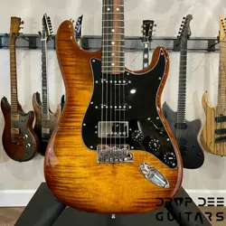 FENDER LIMITED-EDITION AMERICAN ULTRA STRATOCASTER HSS ELECTRIC GUITAR W/ CASE