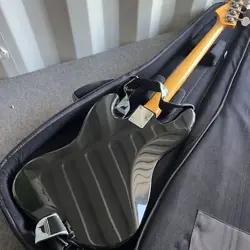 FENDER JAPAN JAZZ BASS MAPLE CLASSIC