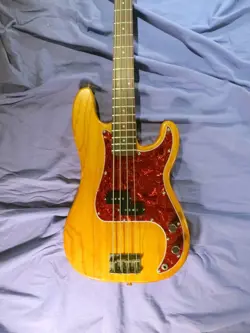 PARTSCASTER PRECISION BASS, FENDER-LICENSED NECK, SWAMP ASH BODY