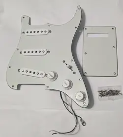 FENDER PLAYER STRATOCASTER SSS LOADED PICKGUARD ALNICO V PICKUPS
