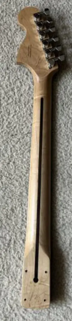 HIGH GLOSS HEADSTOCK