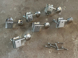 CHROME FENDER STRATOCASTER