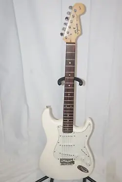 WHITE 6STRING