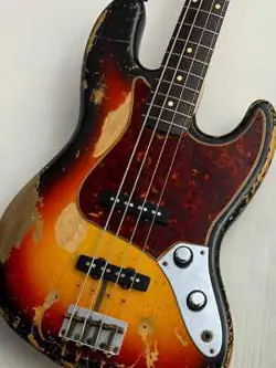 FENDER CUSTOM SHOP TEAM BUILT CUSTOM 1961 JAZZ BASS ULTRA HEAVY RELIC MOD.