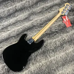 FENDER PLAYER PRECISION BASS PAU FERRO FINGERBOARD BLACK