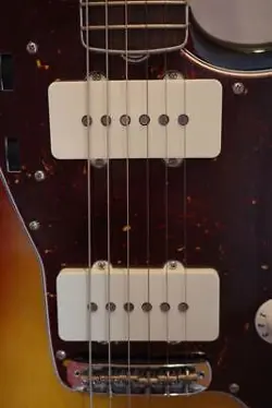 FENDER AMERICANVINTAGEII 1966