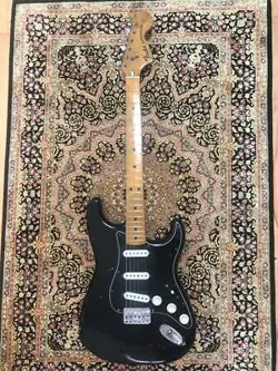 FENDER STRATOCASTER HARD TAIL 1975 VINTAGE