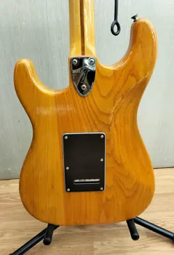 FENDER USA STRATOCASTER ELECTRIC GUITAR