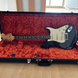 FENDER CUSTOM SHOP MICHAEL LANDAU1968