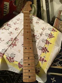 MUSIKRAFT FENDER ROASTED