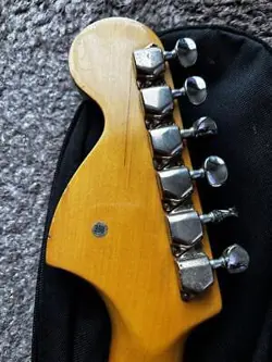 1985 STRATOCASTER ELECTRIC