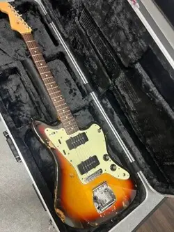 JAZZMASTER MOD RELIC