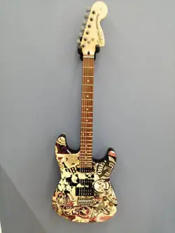 FENDER / SQUIER OBEY GRAPHIC