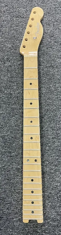 MAPLE NECK BROKEN
