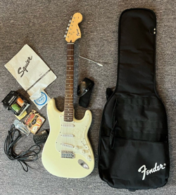 STRATOCASTER LAUREL FRETBOARD