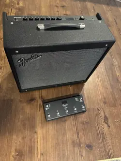 *MINT* FENDER MUSTANG