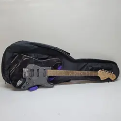 FENDER STRATOCASTER BLACK ELECTRIC GUITAR WITH GIG BAG