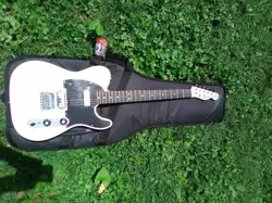 MODIFIED FENDER GOLD