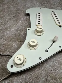 VINTAGE '57/'62 STRATOCASTER