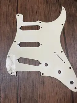 PICK GUARD JUNK