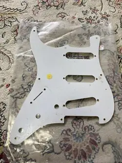 PICKGUARD HOLES