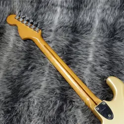 FENDER JAPAN 1984 ST72-70 JV SERIAL