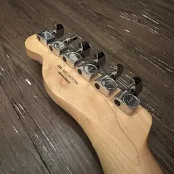 STANDARD TELECASTER MODERN