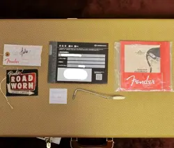 FENDER ROAD WORN '60S STRATOCASTER SAFE PACKING!
